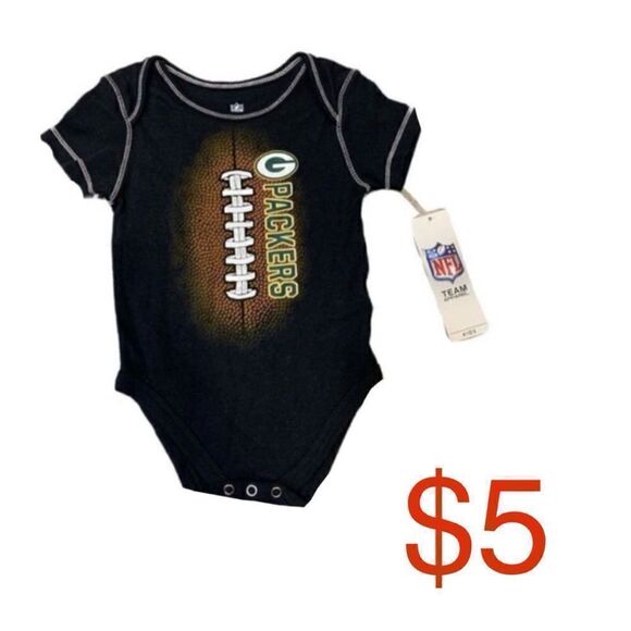$5 ADD ON ITEM, NWT Green Bay Packer 12 months onesie - Picture 1 of 6
